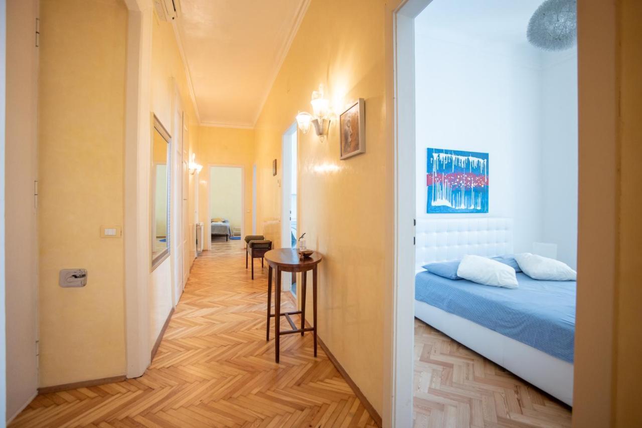 Art & History - New - Modern Classic Apartment ตรีเอสเต ภายนอก รูปภาพ